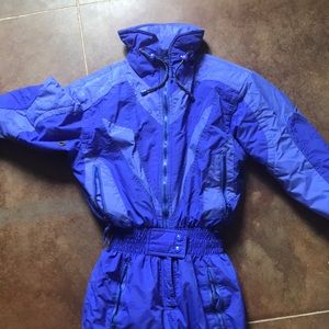 One piece ski suit / snow suit